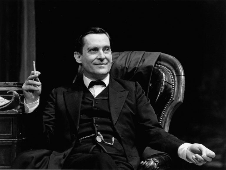 Sherlock foi um dos grandes papéis de Jeremy Brett na TV
