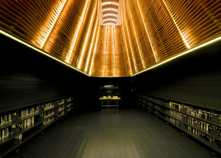 TOP 12 | Doze bibliotecas futuristas de tirar o fôlego