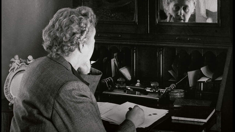 SORTEIO | Concorra à biografia de Agatha Christie na promoção de Ano Novo