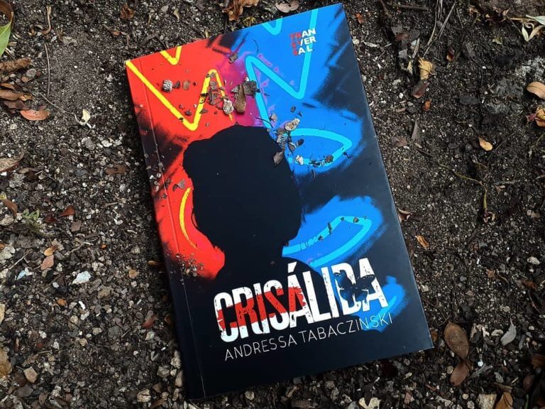 Crisálida, um suspense de Andressa Tabaczinski